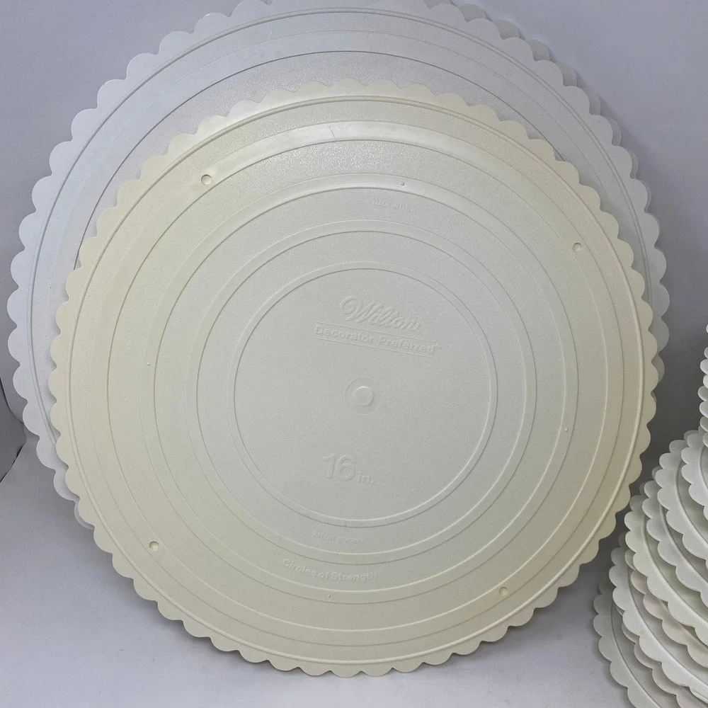 Vtg 23-Set Wilton 18